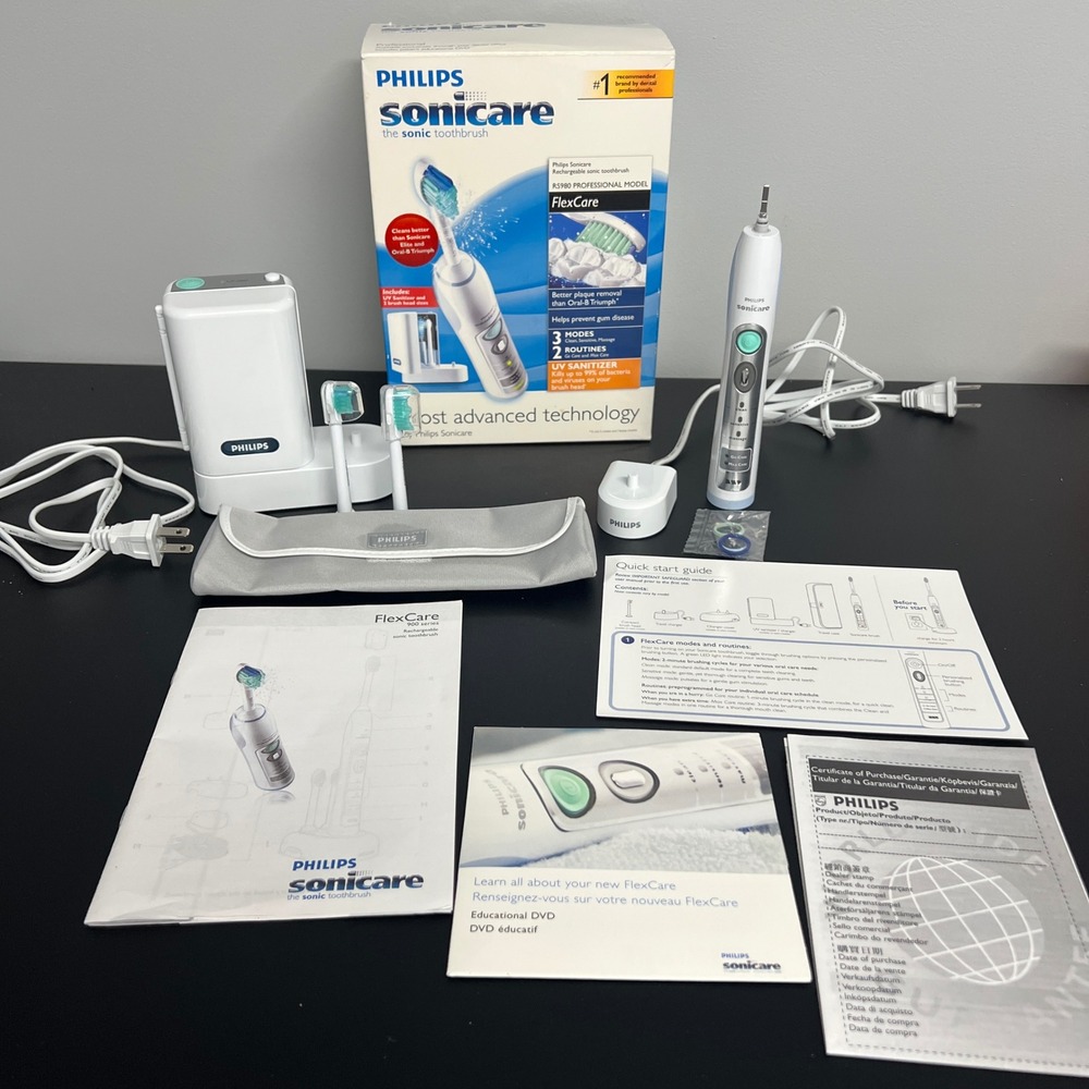 Philips Sonicare FlexCare RS980 Professional Sonic Toothbrush UV Sanitizer Set
